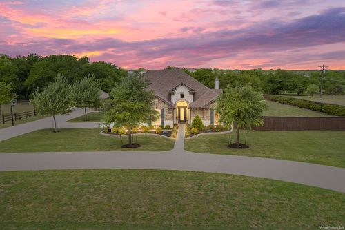 101 Rancho Lorena Dr, Lorena, TX, 76655-3556 | Card Image