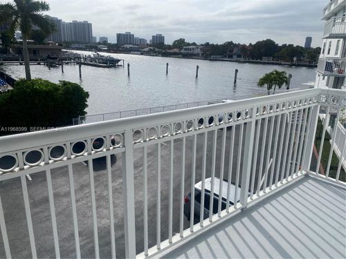 apt-327-1913 S Ocean Dr, Hallandale Beach, FL, 33009-7900 | Card Image