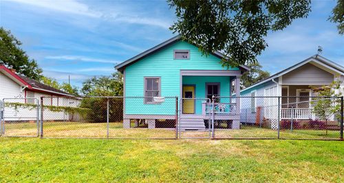 4807 Avenue P 1/2, Galveston, TX, 77551-5244 | Card Image