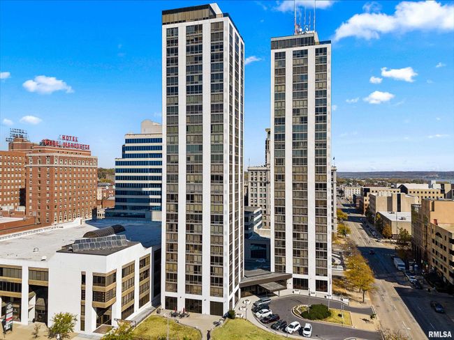W5W - 125 Sw Jefferson Ave, Condo with 2 bedrooms, 2 bathrooms and null parking in Peoria IL | Image 28