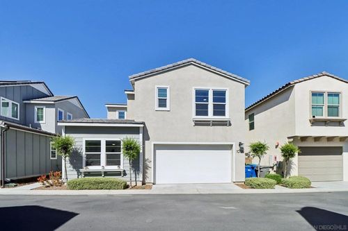 10128 Hercules Way, Spring Valley, CA, 91977-7145 | Card Image