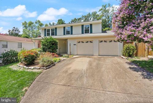 7214 Adrienne Glen Ave, Springfield, VA, 22152-3539 | Card Image