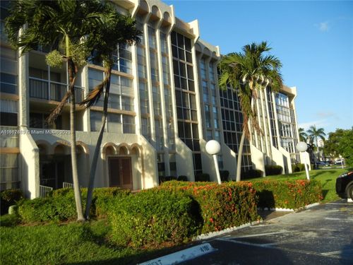 apt-206-801 Three Islands Blvd, Hallandale Beach, FL, 33009-2833 | Card Image