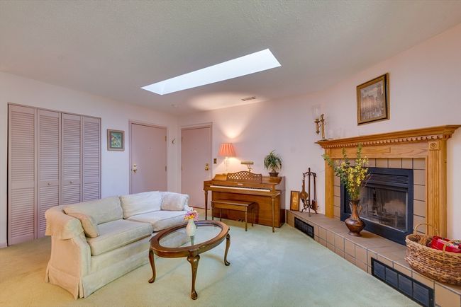 303 - 303 Tuckers Ln, Condo with 2 bedrooms, 2 bathrooms and 1 parking in Hingham MA | Image 6