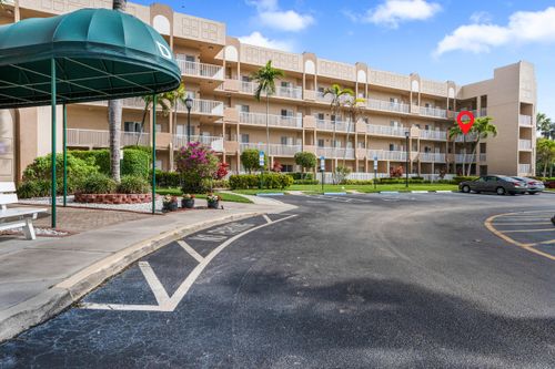 318-7647 Southampton Ter, Tamarac, FL, 33321-9115 | Card Image