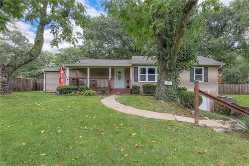 5201 Riggs St, Mission, KS, 66202-1672 | Card Image