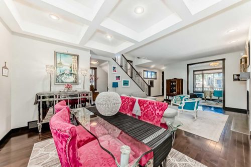 2213 27 St Sw, Calgary, AB, T3E2E9 | Card Image