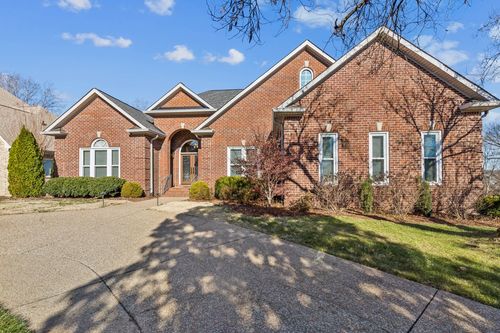 230 Temple Crest Trl, Franklin, TN, 37069-7151 | Card Image