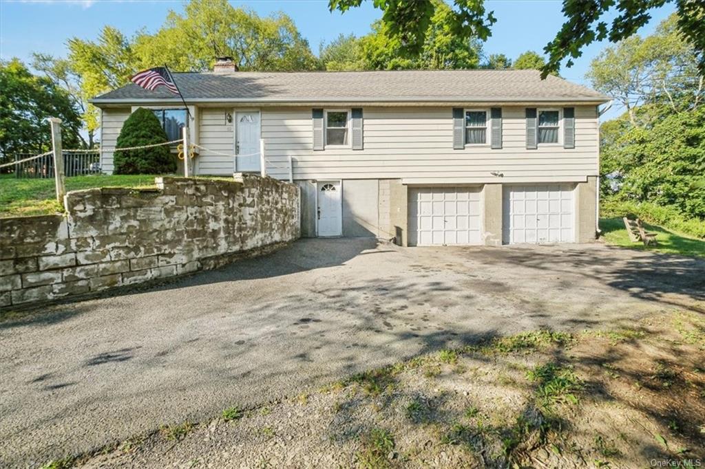 Hillcrest Dr, Poughkeepsie, NY 12603