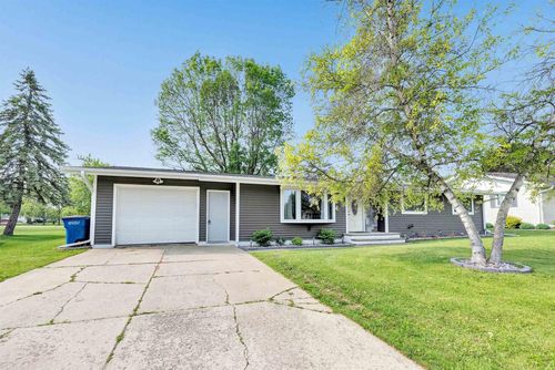448 Park Street, Pulaski, WI, 54162 | Card Image