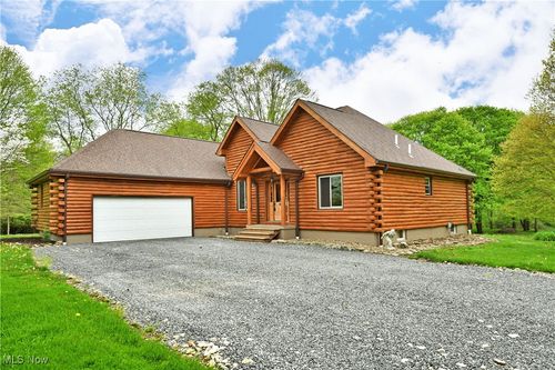 2907 Bushnell Campbell Rd, Fowler, OH, 44418-9728 | Card Image