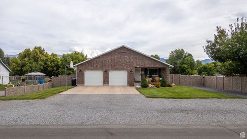 84 S 200 E, Wellsville, UT, 84339-9702 | Card Image