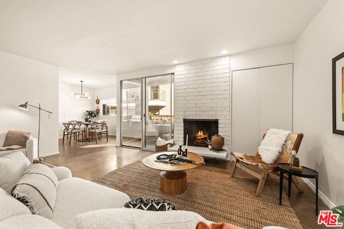 13-8401 Fountain Ave, West Hollywood, CA, 90069-2905 | Card Image