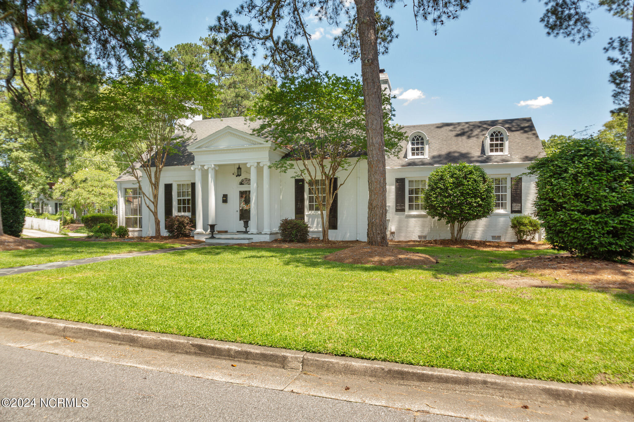 Rhem St, Kinston, NC 28501