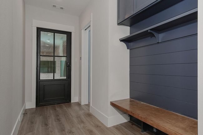 Mud Room | Image 37
