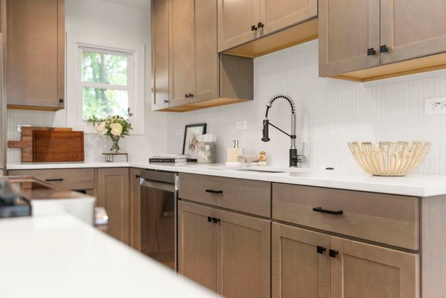 787 Bluejay Cir, House other with 4 bedrooms, 2 bathrooms and 2 parking in Elk Grove Village IL | Image 15