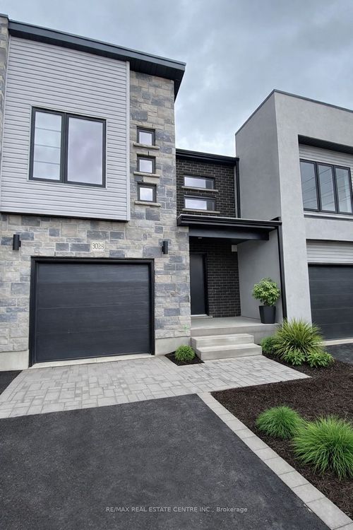 2986 Turner Cres, London, ON, N6M0J3 | Card Image