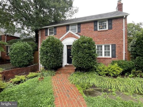 806 N Overlook Dr, ALEXANDRIA, VA, 22305-1224 | Card Image