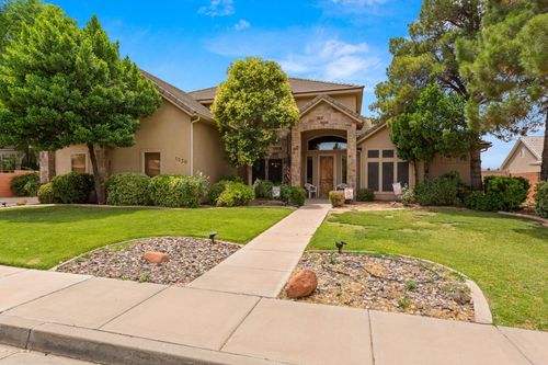 1530 S Southern Trails Cir, Washington, UT, 84780 | Card Image