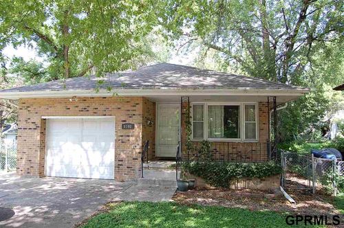 6140 Hamilton St, Omaha, NE, 68132-1226 | Card Image