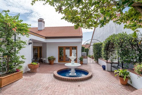11503 Robles Del Rio Pl, Temple Terrace, FL, 33617-2628 | Card Image
