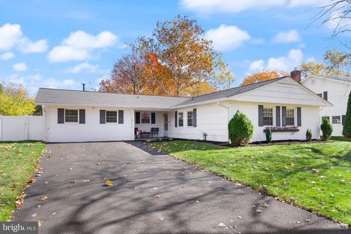 13116 Penndale Ln, FAIRFAX, VA, 22033-3026 | Card Image