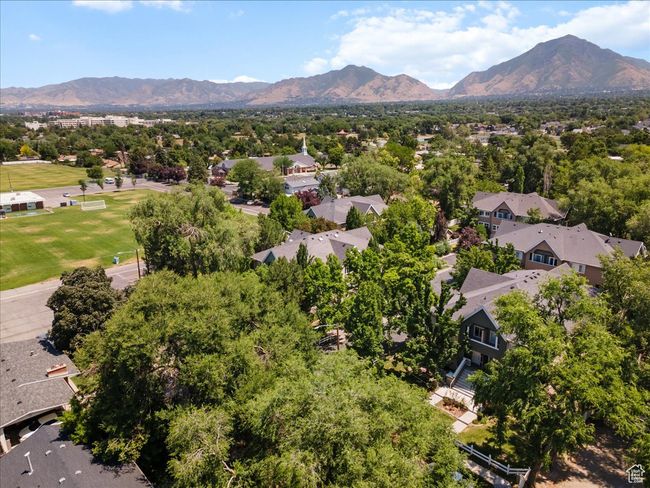 Aerial view with a mountain backdrop | Image 40