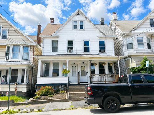 656 N Laurel Street, Hazleton, PA, 18201 | Card Image