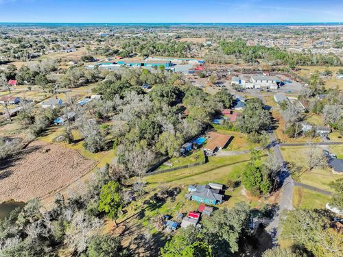 710 Jones St., Bridge City, TX, 77611 | Card Image