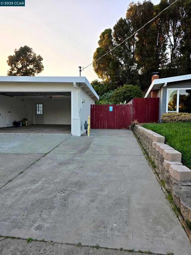 2011 Espanola Dr, House other with 3 bedrooms, 2 bathrooms and 2 parking in San Pablo CA | Image 18