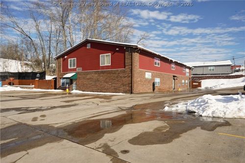 2660 Main St, Hurricane, WV, 25526-1419 | Card Image