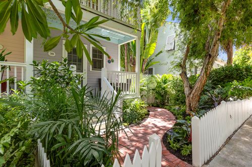 30 Kingfisher Ln, Key West, FL, 33040-4379 | Card Image