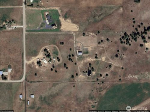 26324 N Denison Rd, Deer Park, WA, 99006-8392 | Card Image