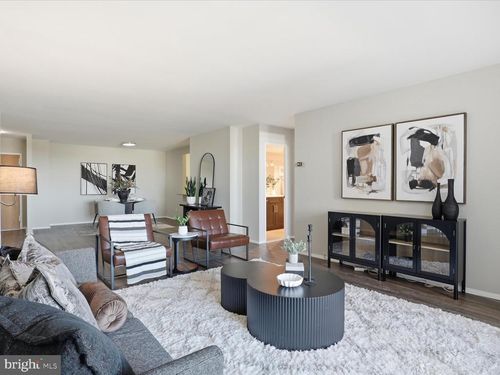 apt-1017-1800 Old Meadow Rd, MCLEAN, VA, 22102-1815 | Card Image