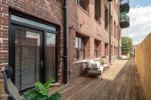 b05-240 W Jackson Avenue, Knoxville, TN, 37902 | Card Image
