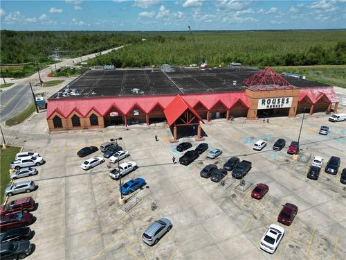 5818 W Main St, Houma, LA, 70360-1702 | Card Image