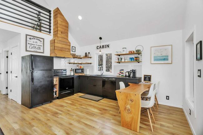 62 Sands St, House other with 3 bedrooms, 2 bathrooms and null parking in Rochon Sands AB | Image 14