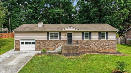 10725 Bell Valley Dr, Knoxville, TN, 37934-5099 | Card Image