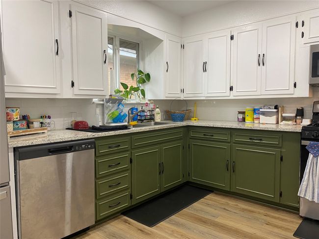 302 Meadow Dr, House other with 2 bedrooms, 1 bathrooms and null parking in Gainesville TX | Image 7