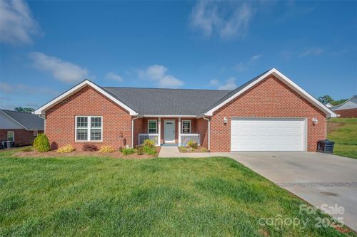 130 Central Park Cir, Spindale, NC, 28160-1575 | Card Image