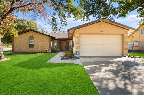 702 Via Del Rey, Mesquite, TX, 75150-3022 | Card Image