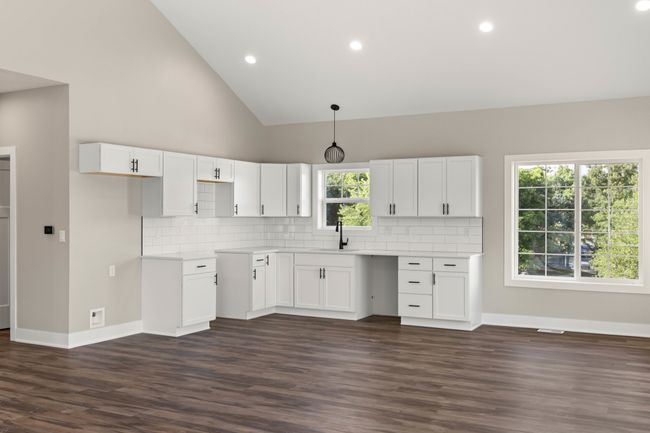 8479 Lakeshore Dr, Home with 3 bedrooms, 2 bathrooms and null parking in Dexter IA | Image 11