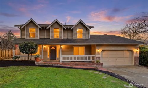 15931 22nd Avenue Sw, Burien, WA, 98166 | Card Image