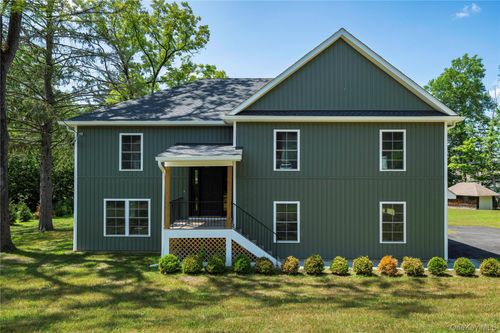 15 Tompkins Ave, Beacon, NY, 12508-1701 | Card Image
