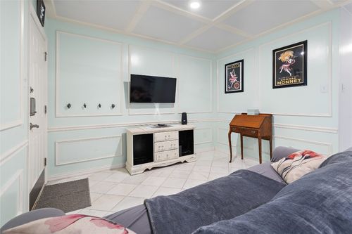 d-206-2450 Ashdale Dr, Austin, TX, 78757-8121 | Card Image