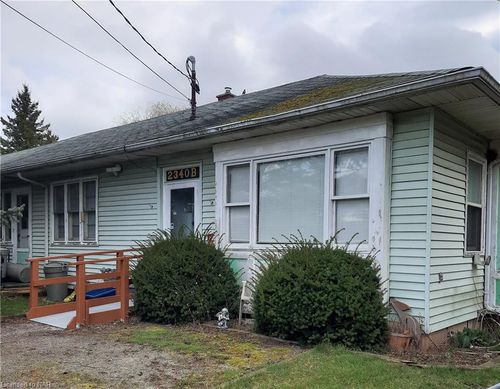 2340 B Clifton St, Allanburg, ON, L0S1A0 | Card Image