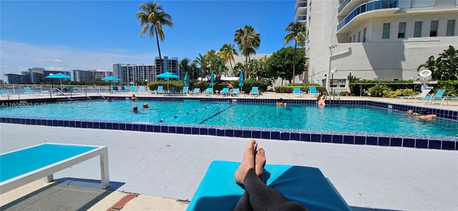 322 - 3800 S Ocean Dr, Condo with 1 bedrooms, 1 bathrooms and null parking in Hollywood FL | Image 11