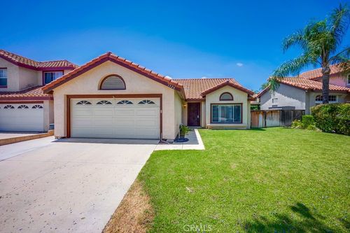 1326 Kroonen Dr, Corona, CA, 92882 | Card Image
