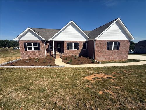 130 Oak Pointe Ln, Wilkesboro, NC, 28697-7594 | Card Image