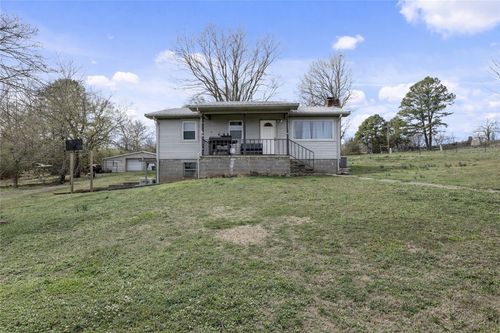 19227 E Black Oak Rd, Fayetteville, AR, 72701-1453 | Card Image
